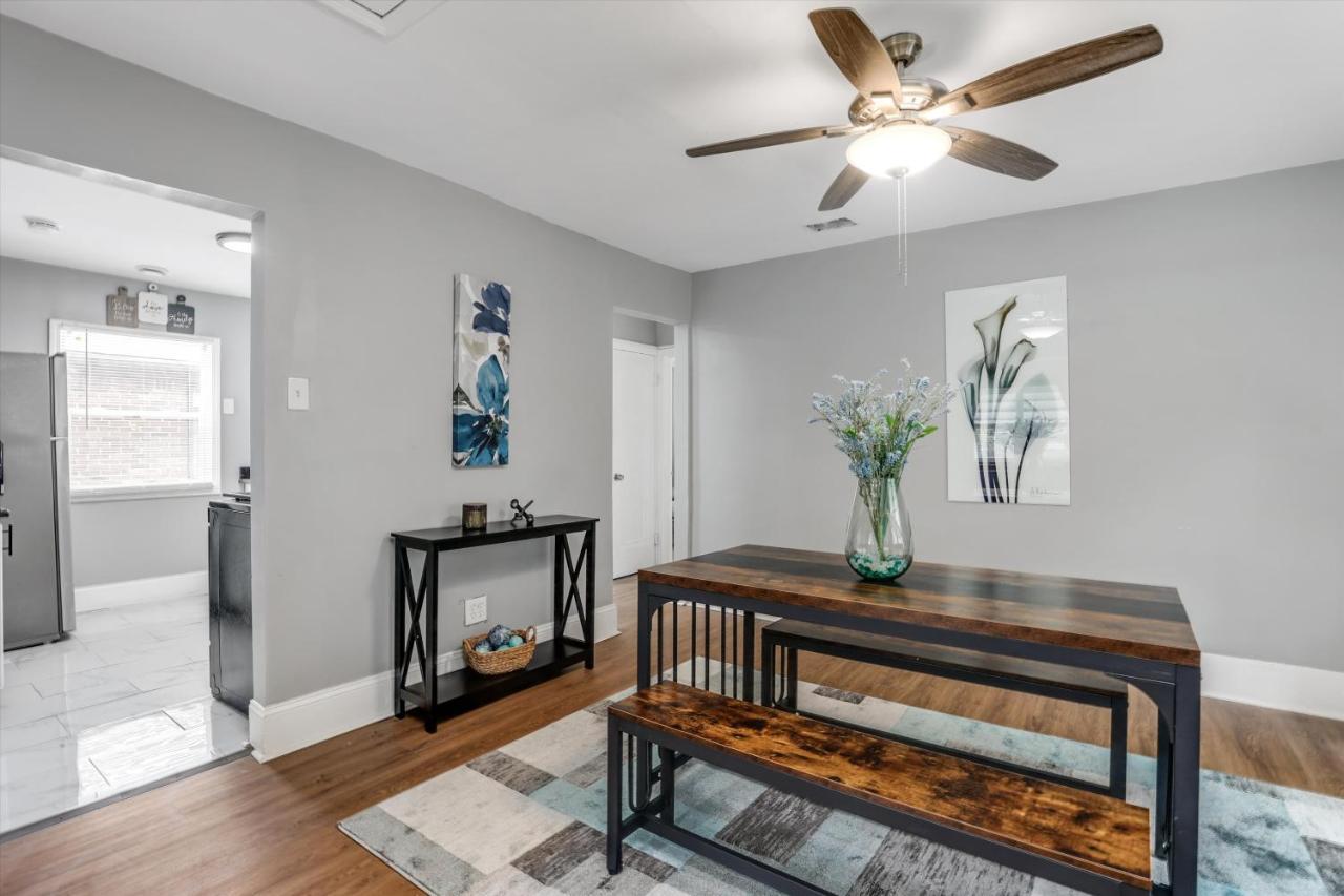 דטרויט Modern & Cozy East Side Gem ~ Queen Beds ~ Parking מראה חיצוני תמונה