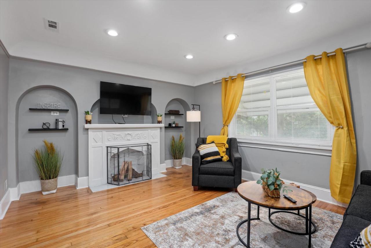 דטרויט Modern & Cozy East Side Gem ~ Queen Beds ~ Parking מראה חיצוני תמונה