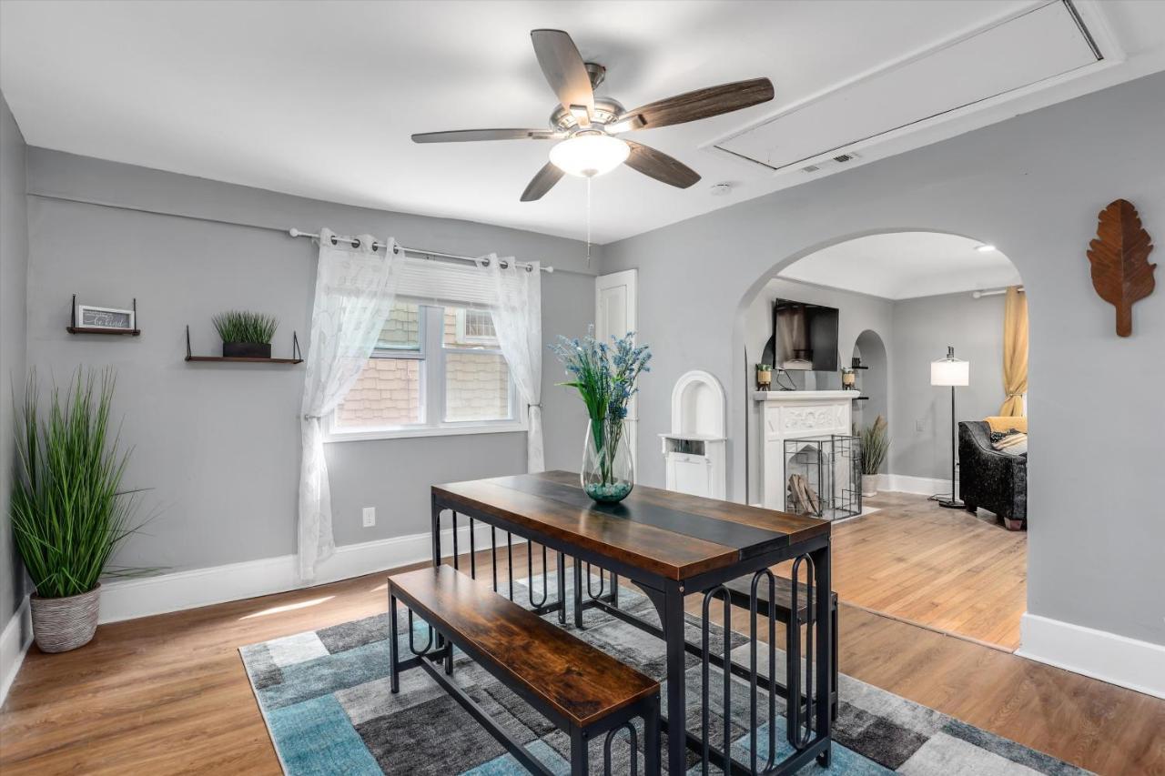 דטרויט Modern & Cozy East Side Gem ~ Queen Beds ~ Parking מראה חיצוני תמונה